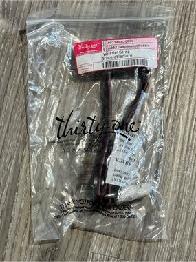 thirty-one Deep Merlot Pebble Wristlet Strap